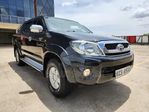 Toyota Hilux Double Cab 2012 Black