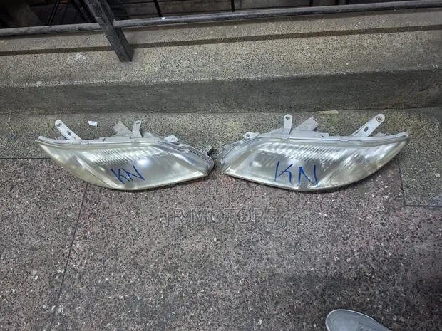 Toyota Corolla Fielder 141 Non-Xenon Headlights - 1