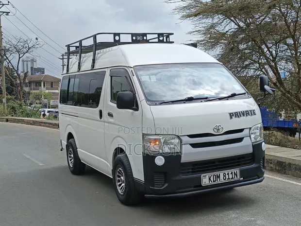 Toyota HiAce 2016 GL - 1