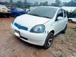 Toyota Vitz 2002 Nyeupe - 3