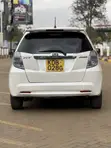Honda Fit 2013 Hybrid - 3