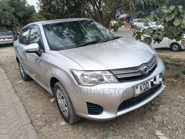Toyota Axio 2014 Silver - 1