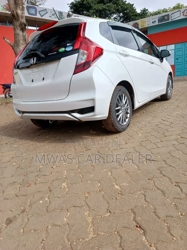 Honda Fit 2019 Nyeupe - 1