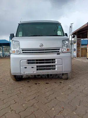 Nissan NV100 Clipper DX 2019 Silver