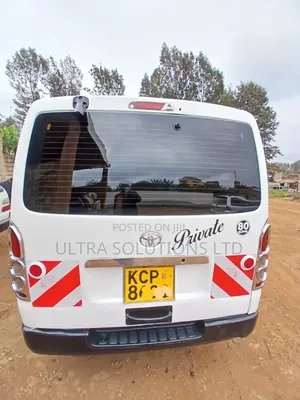 Toyota HiAce 2014