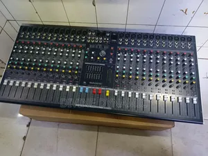 Mackie SMX-2400 24-Channel Mixer