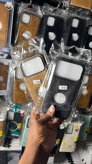 Kifaa cha Ngozi cha iPhone 17 Pro chenye Nafasi ya Logo