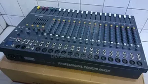 Soundcraft SMX 16 Channel Mixer
