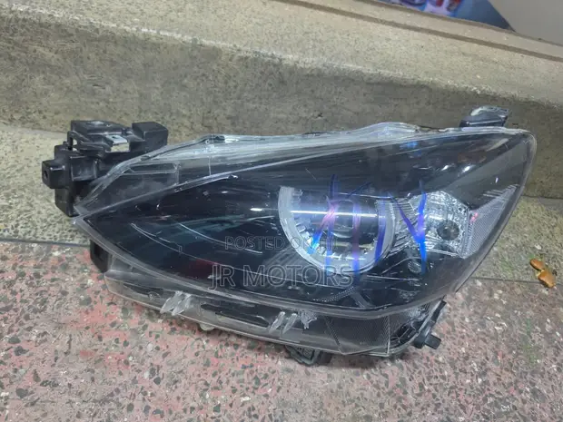 Mazda Demio 2018 Headlights - 1