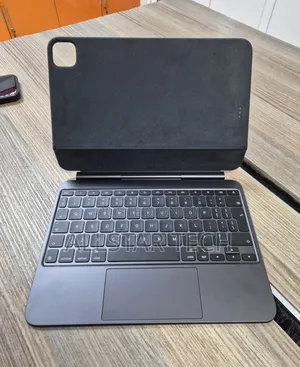 Apple Magic Keyboard for 11" iPad Pro (Black, US English)