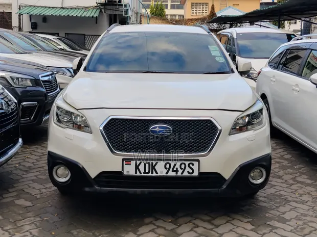 Subaru Outback 2015 White - 1