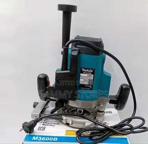 Makita Heavy-Duty Wood Router