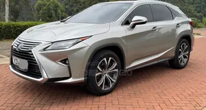 Lexus RX 300 4WD 2018 Nyeupe