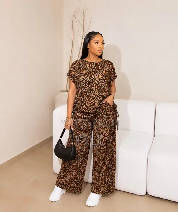4F Women's Casual 2-Piece Clothing Set - 1