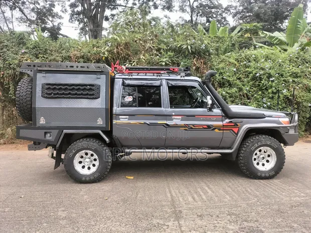 Toyota Land Cruiser Double Cab 2014 - 1