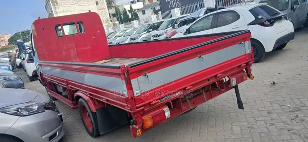 Toyota Dyna 2020 Nyeupe - 1