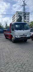 Toyota Dyna 2020 Nyeupe - 2