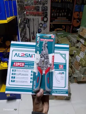 Brand New SE Wire Stripper