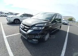 Nissan Serena 2018 Nyeusi