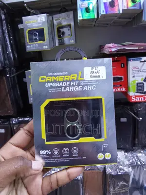 iPhone 17 Camera Lens Protector - Tempered Glass