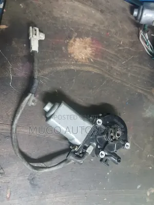 Toyota Corolla 110 Door Motor (Iliyo tumika)