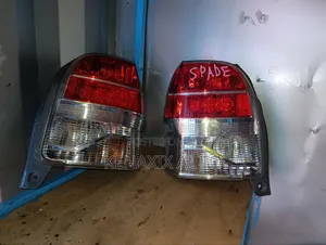 Taillights za Toyota Spade (Zilizotumika)