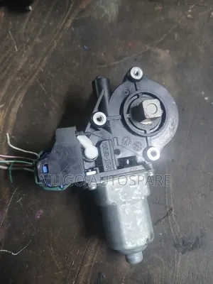 Nissan Wingroad Motor wa Mlango (Used)