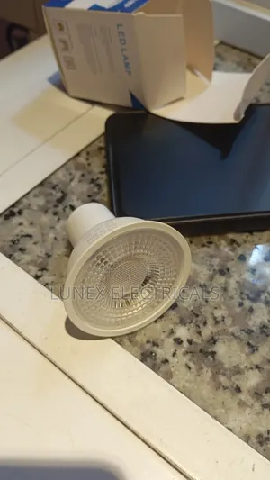 Bulb za LED GU10 6500K Nyeupe kwa Chandeliers