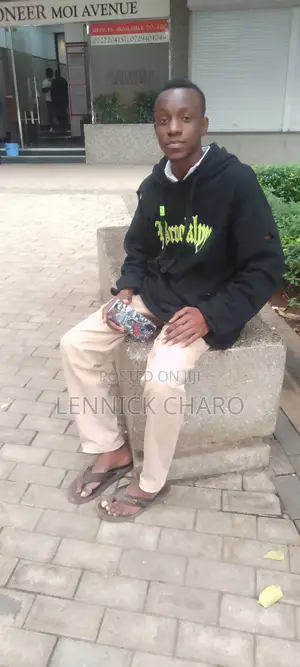 CV ya Matangazo na Masoko - Lennick