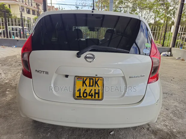 Nissan Note 1.2 Petrol 2016 Nyeupe - 1