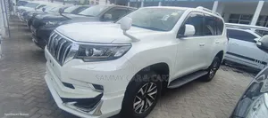 Toyota Land Cruiser Prado 2020 Nyeupe