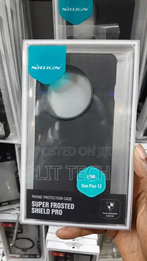 Nillkin Super Frosted Shield Pro Case kwa OnePlus 12