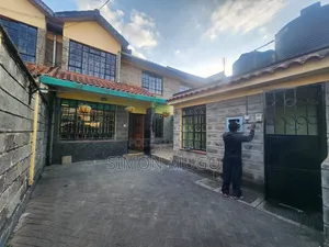 Maisonette ya Vyumba 4 vya Kulala Inauzwa South C
