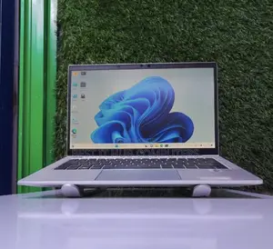 Laptop HP EliteBook 830 G7 - Core i5, 8GB RAM, 256GB SSD