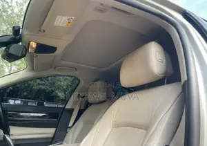 BMW 740 2011 Dhahabu