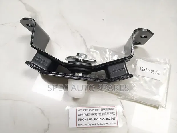 Gear Mount for Toyota Hilux REVO - 1