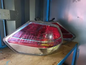 Nissan X-Trail T32 Taillight (Ex-Japan)