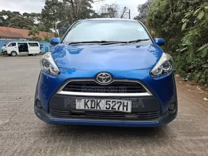 Toyota Sienta 1.5 FWD (6-seater) 2015 Bluu