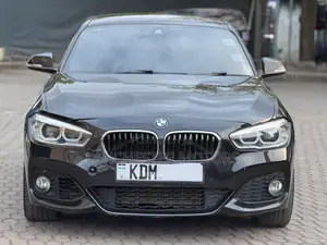 BMW 118i 2016 Nyeusi