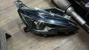 Peugeot 306 Front Headlamp (2015 Model)