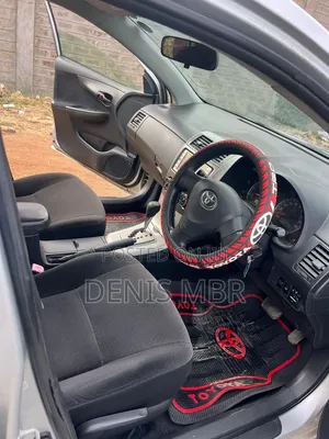 Toyota Corolla Fielder 2012 Nyeusi