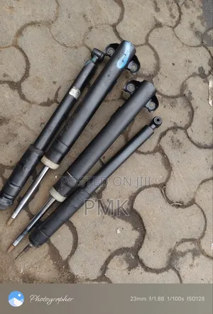 Mercedes-Benz W201 Shocks (Used)