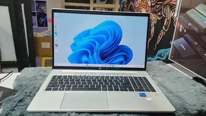 Laptop HP ProBook 450 G8 - Intel Core i7, 8GB RAM, 512GB SSD