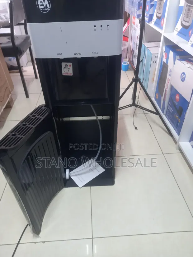 Em 3Taps Dispenser ya Maji ya Bottom Load - 1