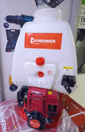 Premier Petrol 4-Stroke Knapsack Sprayer ya Shambani