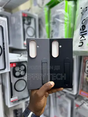 Samsung Galaxy Z Fold 7 Cases - Silicone Standing Grip