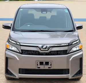 Toyota Voxy V 2WD 8-Seater 2020 Kahawia