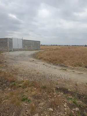 Kitalu cha 1/8 Cha Eka Kuuzwa Joska