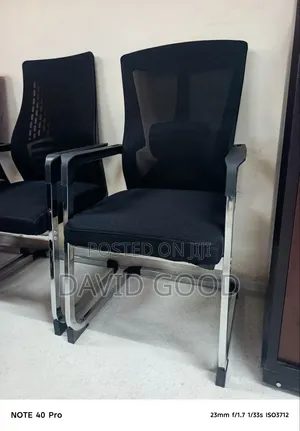 Boss Office Products Black Waiting Seat