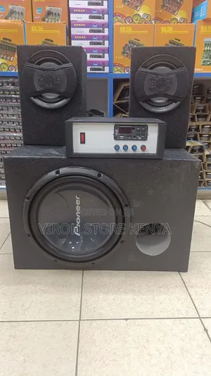 Juakali Amplifier na Pioneer 1400W Speaker System